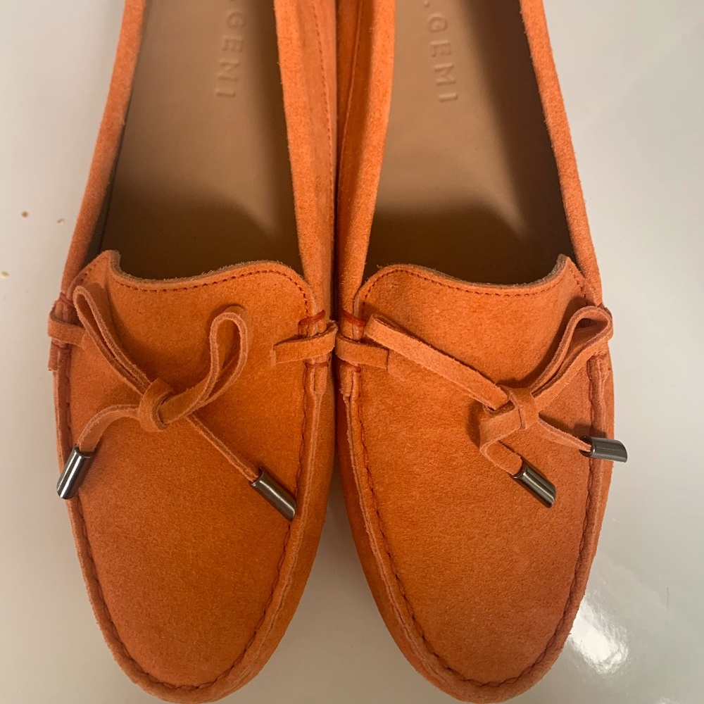 M Gemi orange suede driving loafer NWOT size 39